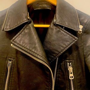 Gently worn Zara pleather coat - size XS. Additional photos available.